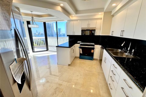 Copropriété à vendre à Aventura, Floride: 3 chambres, 189.52 m2 № 2184251 - photo 21