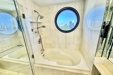 Copropriété à vendre à Aventura, Floride: 3 chambres, 189.52 m2 № 2184251 - photo 17