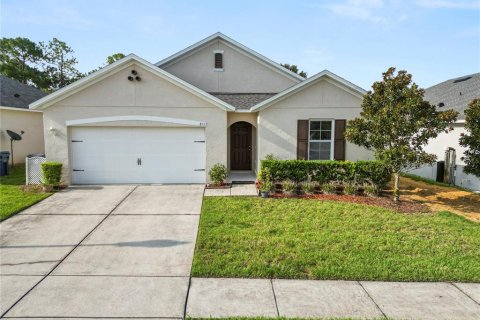 House in Haines City, Florida 4 bedrooms, 166.11 sq.m. № 2280146