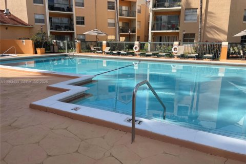 Copropriété à louer à Hialeah, Floride: 2 chambres, 91.23 m2 № 2057274 - photo 10