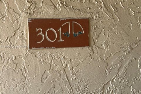 Copropriété à louer à Hialeah, Floride: 2 chambres, 91.23 m2 № 2057274 - photo 9