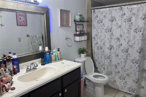 Copropriété à louer à Hialeah, Floride: 2 chambres, 91.23 m2 № 2057274 - photo 7