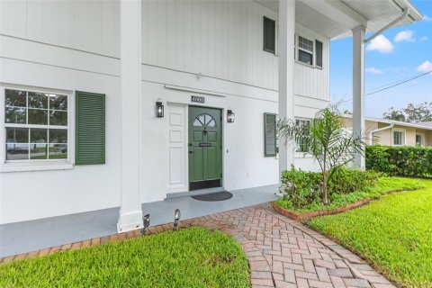Villa ou maison à louer à Saint Petersburg, Floride: 3 chambres, 243.13 m2 № 2408448 - photo 5
