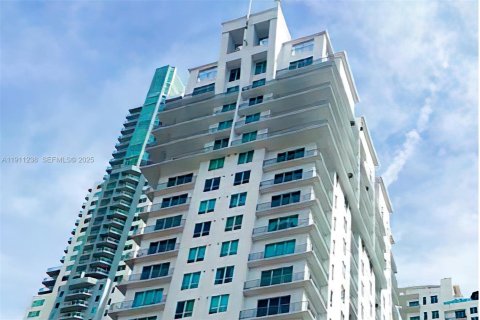 Copropriété à louer à Miami, Floride: 1 chambre, 60.48 m2 № 1967973 - photo 16