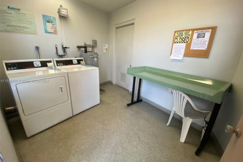 Condominio en venta en West Palm Beach, Florida, 1 dormitorio, 66.89 m2 № 1934794 - foto 11