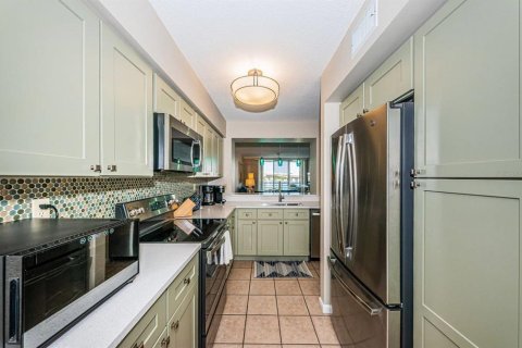 Снять в аренду кондоминиум в Сент-Питерсберг, Флорида 1 комната, 100.33м2, № 1245674 - фото 6