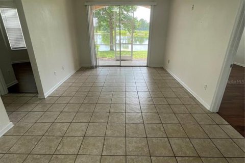 Condo in Orlando, Florida, 3 bedrooms  № 2150023 - photo 9