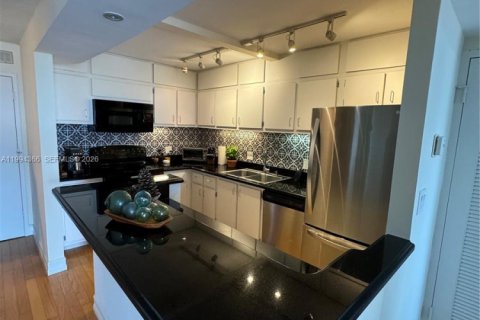 Condominio en venta en Miami, Florida, 1 dormitorio, 74.69 m2 № 2056332 - foto 9