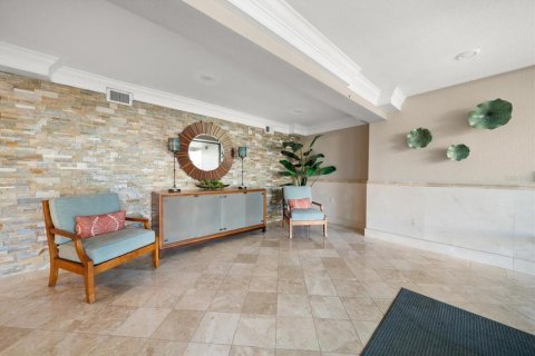 Condo in Clearwater, Florida, 3 bedrooms  № 2106225 - photo 21
