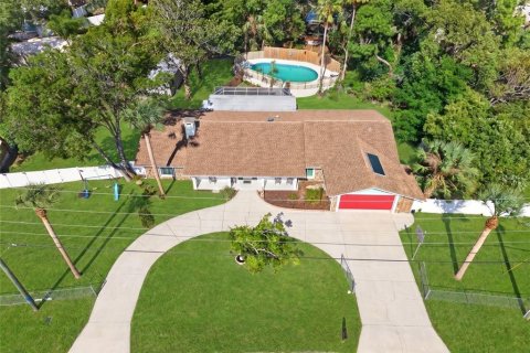 House in Hudson, Florida 4 bedrooms, 218.13 sq.m. № 2201272