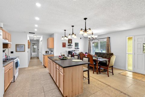 House in Hudson, Florida 4 bedrooms, 218.13 sq.m. № 2201272 - photo 11