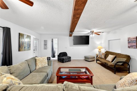 House in Hudson, Florida 4 bedrooms, 218.13 sq.m. № 2201272 - photo 21