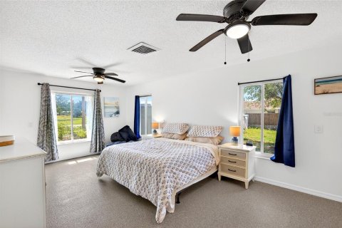 House in Hudson, Florida 4 bedrooms, 218.13 sq.m. № 2201272 - photo 22