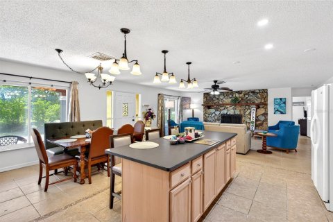 House in Hudson, Florida 4 bedrooms, 218.13 sq.m. № 2201272 - photo 13
