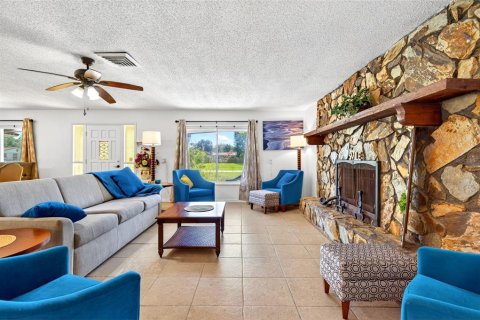 House in Hudson, Florida 4 bedrooms, 218.13 sq.m. № 2201272 - photo 9