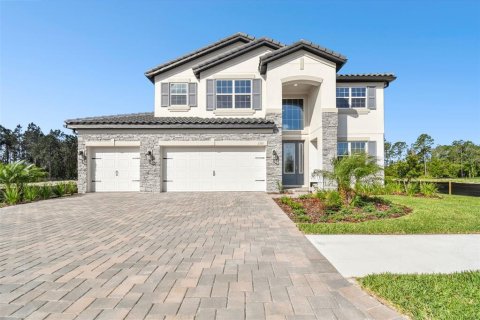 House in Zephyrhills, Florida 5 bedrooms, 349.41 sq.m. № 1379757 - photo 2