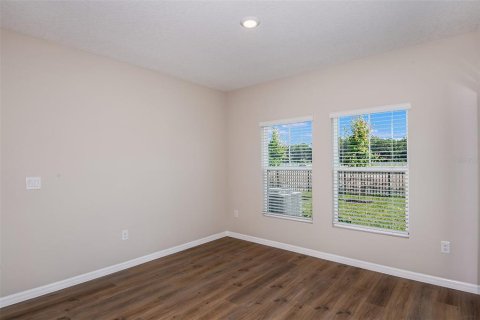 Villa ou maison à vendre à Zephyrhills, Floride: 5 chambres, 279.73 m2 № 2150283 - photo 20