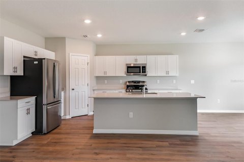 Villa ou maison à vendre à Zephyrhills, Floride: 5 chambres, 279.73 m2 № 2150283 - photo 10