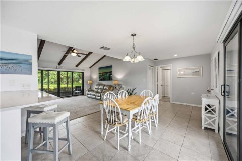 Villa ou maison à vendre à Sarasota, Floride: 2 chambres, 127.65 m2 № 2142573 - photo 21