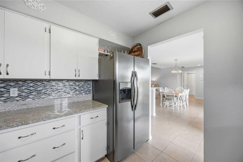 Villa ou maison à vendre à Sarasota, Floride: 2 chambres, 127.65 m2 № 2142573 - photo 26