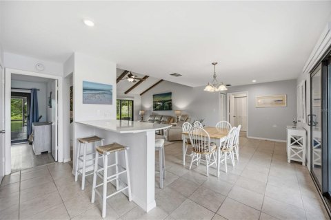 Villa ou maison à vendre à Sarasota, Floride: 2 chambres, 127.65 m2 № 2142573 - photo 20