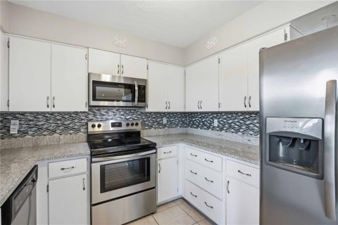 Villa ou maison à vendre à Sarasota, Floride: 2 chambres, 127.65 m2 № 2142573 - photo 25