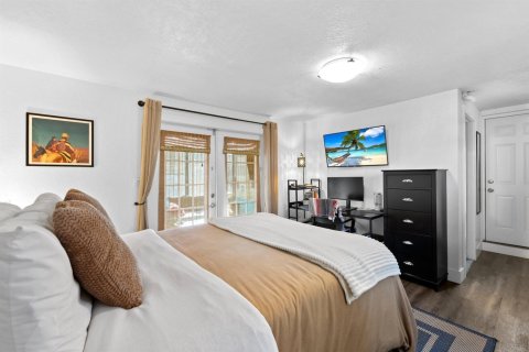 House in Fort Lauderdale, Florida 3 bedrooms, 93.83 sq.m. № 2081618 - photo 5