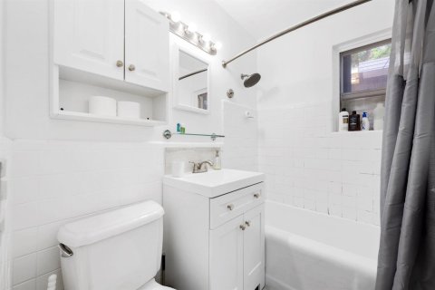 House in Fort Lauderdale, Florida 3 bedrooms, 93.83 sq.m. № 2081618 - photo 10