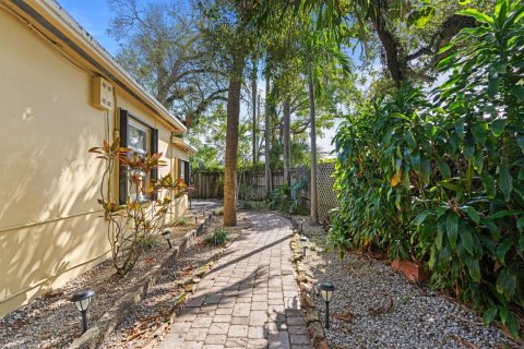 House in Fort Lauderdale, Florida 3 bedrooms, 93.83 sq.m. № 2081618 - photo 18
