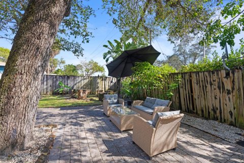 House in Fort Lauderdale, Florida 3 bedrooms, 93.83 sq.m. № 2081618 - photo 9