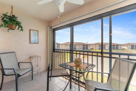 Condo in Punta Gorda, Florida, 2 bedrooms  № 1679671 - photo 25