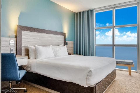 Condominio en venta en Sunny Isles Beach, Florida, 2 dormitorios, 139.07 m2 № 1729419 - foto 16