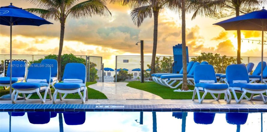 Condominio en Sunny Isles Beach, Florida, 2 dormitorios  № 1729419