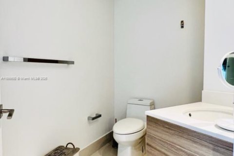 Copropriété à louer à Miami, Floride: 2 chambres, 77.57 m2 № 1878895 - photo 25