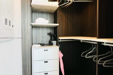 Copropriété à louer à Miami, Floride: 2 chambres, 77.57 m2 № 1878895 - photo 20