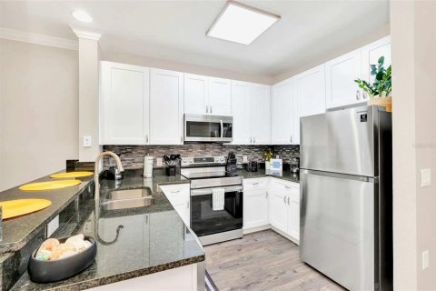 Condo in Winter Garden, Florida, 3 bedrooms  № 2394048 - photo 7