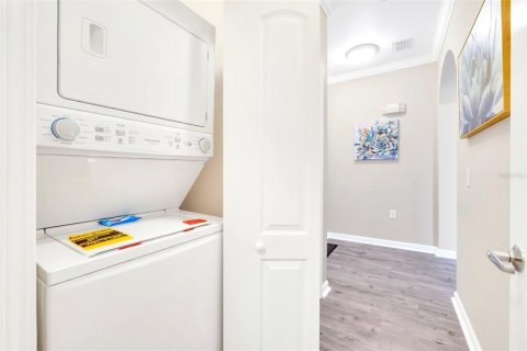Condo in Winter Garden, Florida, 3 bedrooms  № 2394048 - photo 17