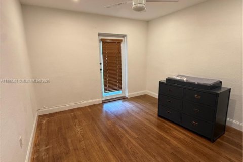 Снять в аренду виллу или дом в Майами, Флорида 4 спальни, 179.3м2, № 1944062 - фото 14