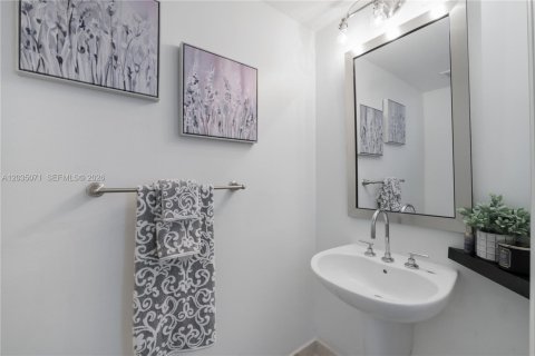 Copropriété à louer à Miami Beach, Floride: 1 chambre, 76.09 m2 № 2253402 - photo 22