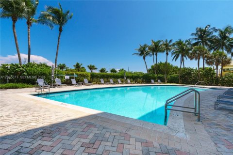 Copropriété à louer à Miami Beach, Floride: 1 chambre, 76.09 m2 № 2253402 - photo 6