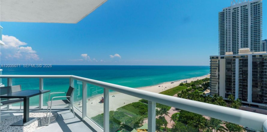 Condo à Miami Beach, Floride, 1 chambre  № 2253402