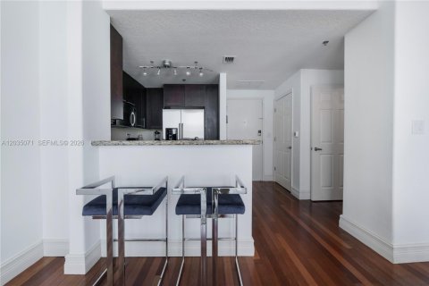 Copropriété à louer à Miami Beach, Floride: 1 chambre, 76.09 m2 № 2253402 - photo 12