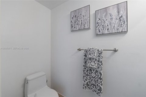 Copropriété à louer à Miami Beach, Floride: 1 chambre, 76.09 m2 № 2253402 - photo 23
