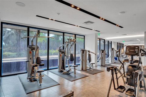 Condo in Miami Beach, Florida, 2 bedrooms  № 2154418 - photo 23