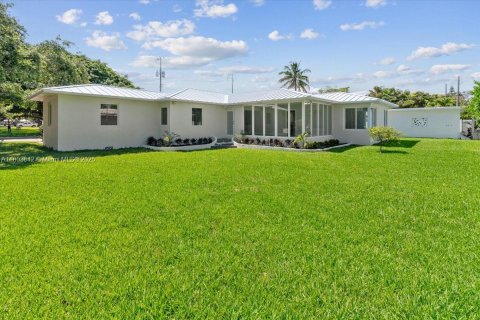 Купить виллу или дом в Холливуд, Флорида 3 спальни, 206.34м2, № 2034553 - фото 3