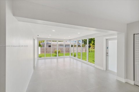 Купить виллу или дом в Холливуд, Флорида 3 спальни, 206.34м2, № 2034553 - фото 12