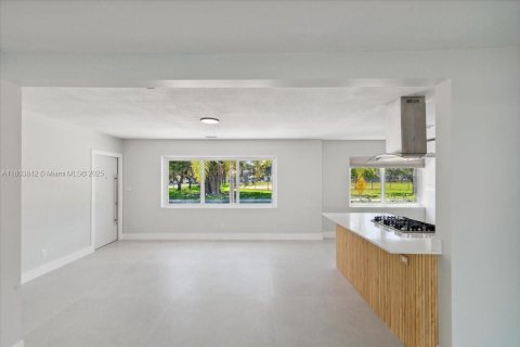 Купить виллу или дом в Холливуд, Флорида 3 спальни, 206.34м2, № 2034553 - фото 9