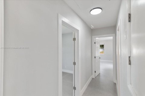 Купить виллу или дом в Холливуд, Флорида 3 спальни, 206.34м2, № 2034553 - фото 13