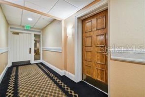 Condo in Palm Harbor, Florida, 1 bedroom  № 1883020 - photo 2