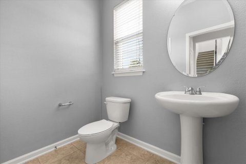 House in Winter Garden, Florida 4 bedrooms, 287.16 sq.m. № 1781369 - photo 24